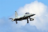 F-5E戰機掛火箭彈升空 台東民眾捕捉起飛英姿 | 政治 | 中央社 CNA