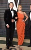 Henry Cavill debuta en la red carpet con su joven novia