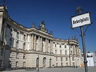 Bebelplatz: Wo die Nazis Bücher verbrannten – Berlin.de