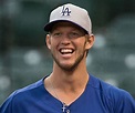 Clayton Kershaw Biography - Facts, Childhood, Family Life & Achievements