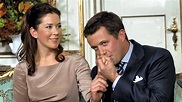 Kronprins Frederik blev 8. oktober 2003 forlovet med australske Mary ...