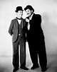 Oliver Hardy and Stan Laurel - sorprende con un lienzo - Photowall