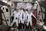 Midnight splashdown: Astronauts return to Earth after 6 months | Daily ...