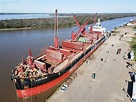 Dos buques cargan en simultáneo en los puertos entrerrianos