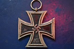 Medal: a World War II German Iron Cross 2nd class, the ring stamped '7 ...