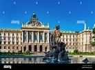 Palacio de Justicia - Justizpalast en Munich, Baviera, Alemania. La ...