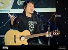 Multi-faceted singer songwriter Chris Chameleon performs in Grahamstown ...