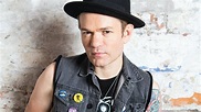 Sum 41’s Deryck Whibley: The 10 songs that changed my life | Kerrang!
