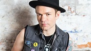 Sum 41’s Deryck Whibley: The 10 songs that changed my life | Kerrang!