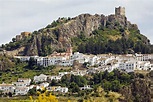Spain, Andalusia, White mountain village of Zahara de la Sierra ...