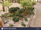 Kleiner Garten im Zentrum von Ettelbrück in Luxemburg Stock Photo - Alamy