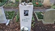 Dorotheen Friedhof Berlin - für Berühmte und Prominente - YouTube