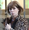 Anna Wintour pictured without glasses as she leaves 'rat-infested ...