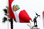 Dia de la Bandera del Peru - Viajar por Perú