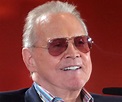 Lee Majors Biography - Facts, Childhood, Family Life & Achievements of ...