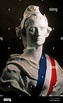 Statue de Marianne, symbole national de la République française drapée ...
