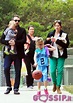 Ben Affleck al parco con la famiglia: foto - Gossip.it