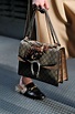 Prada, Gucci e mais: uma seleção de bolsas da semana de moda de Milão ...