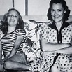 Young little Sharon and mom Doris | Sharon tate, Cielo drive, Actresses