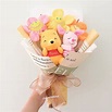 小熊維尼 畢業 情人節 花束 公仔 piglet 送禮 生日 禮物 winnie the pooh, 其他, 其他 - Carousell