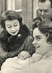 Vivien Leigh with her daughter Suzanne Son-in -Law Robin Farrington ...