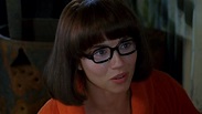 Linda Cardellini as Velma Dinkley. | Velma dinkley, Velma, Scooby doo ...
