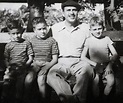 Pedro Armendariz and his children. | Cine de oro mexicano, Cine clasico ...