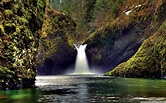 amazing waterfall-World most famous waterfall landscape wallpaper ...