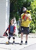 Freddie Prinze Jr. & Filho Ir andar de Skate Em Quarentena: Foto ...