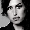 5 canciones esenciales de Amy Winehouse - TendencyBook