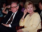 'It's all mental with him': Warren Buffett's late wife revealed why it ...