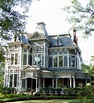 What You Need To Know About Victorian Style Homes