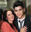 Zayn Malik with his mom | The family | Pinterest | Mothers, Zayn malik ...