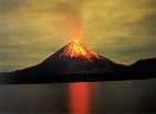Spectacular Images of Turrialba Volcano Eruption