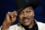 Joe Frazier dies after fight with liver cancer