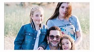 Tom Ellis comparte este maravilloso talento con su hija