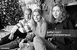 Sisters Mariel Hemingway Photos and Premium High Res Pictures - Getty ...