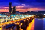 Vista del paisaje urbano del centro en dongjak bridge y la torre de ...