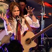 Steven Tyler actuando en la fiesta solidaria de John Varvatos en Los ...