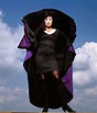 anjelica huston the witches 1990 Witch Fashion, 90s Fashion, Las Brujas ...