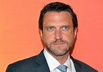 Raúl Esparza To Star In Encores! Off-Center Production Of 'Road Show ...