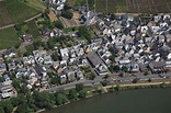 Luftbild Ediger-Eller - Dorfkern an den Fluss- Uferbereichen der Mosel ...