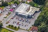 Fröndenberg/Ruhr von oben - Einkaufzentrum EDEKA Isselmarkt in ...