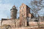 El Castillo Imperial De Núremberg Y Su Torre Sinnwell Del Sacro Imperio ...