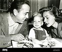 HUMPHREY BOGART und Lauren Bacall mit ihrem Sohn Stephen 1953 ...