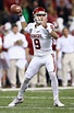 Trevor Knight #9 of the Oklahoma Sooners throws a pass against the ...