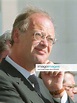 Bundesverteidigungsminister Rudolf Scharping, SPD. Berlin, 02.05.2001 ...
