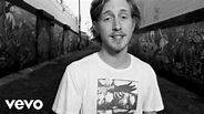 Asher Roth - G.R.I.N.D. (Get Ready It's A New Day) - YouTube