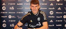 Charlie Allen signs professional terms - Leeds United