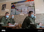 Donezk, Ukraine. April 2021. Wehrpflichtige besuchen eine Klasse an der ...